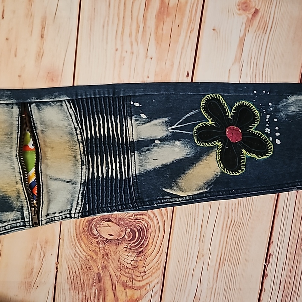HANDMADE~EMBELLISHED "One Kind Denim" Bleached, Patched, Embroidered HIPPIE Jean - Picture 4 of 12